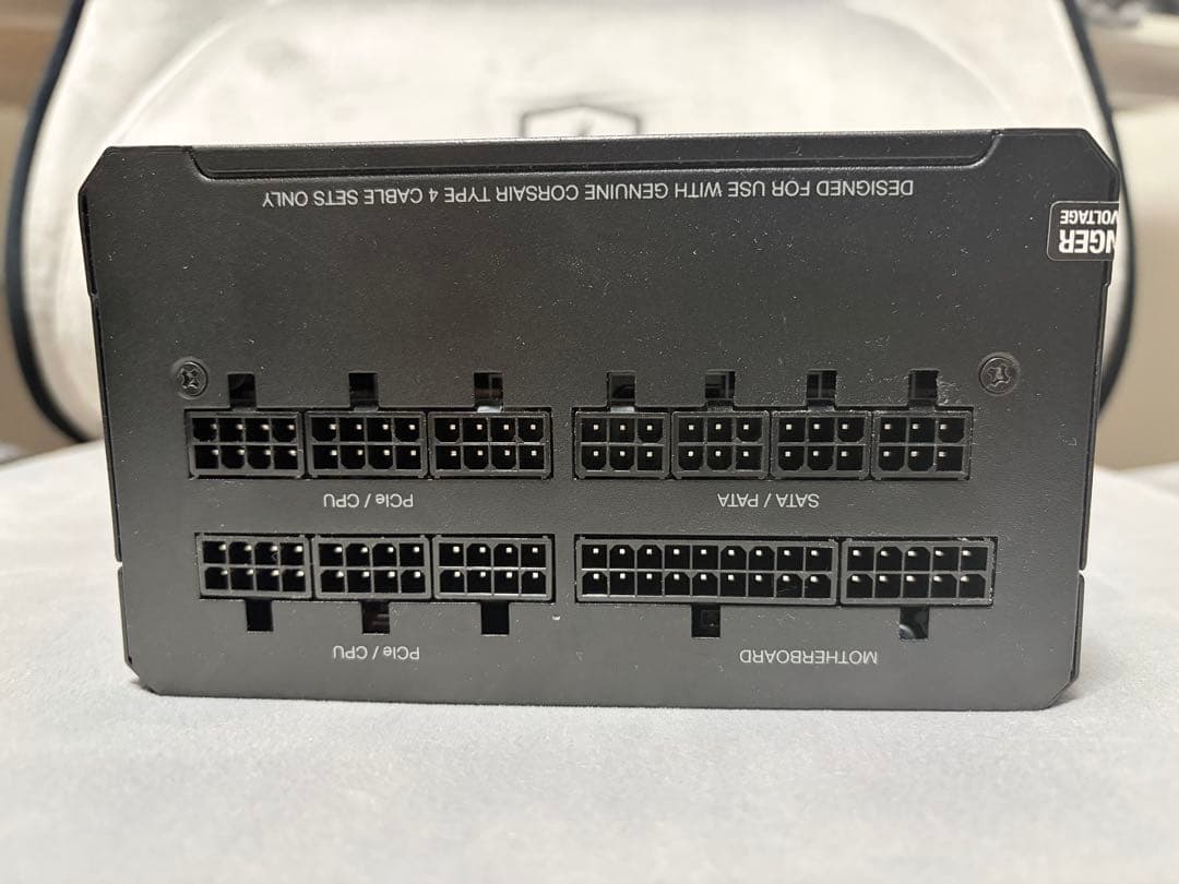 電源ユニット Corsair RM1000e 1000w 80plus Gold