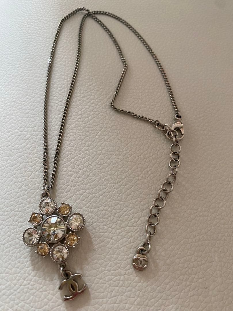 CHANEL キラキラフラワーデザイン ネックレス