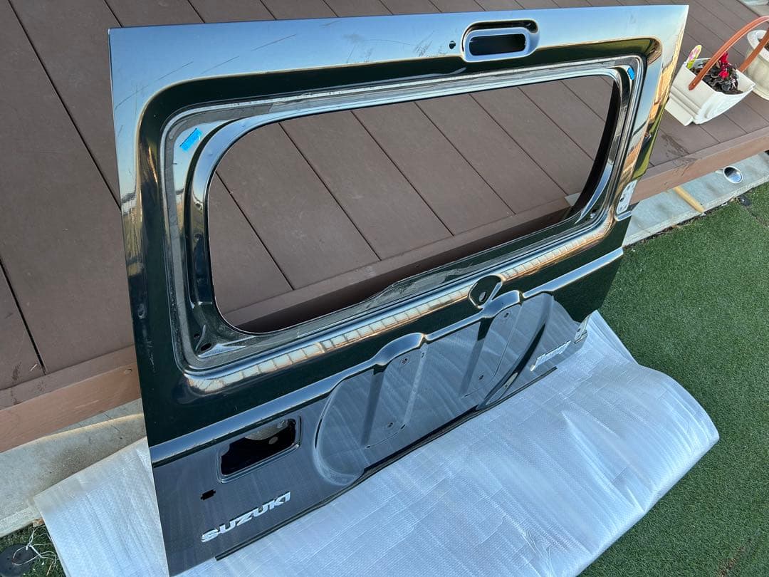 スズキ ジムニー (JB64W) 純正リアゲート/バックドア
