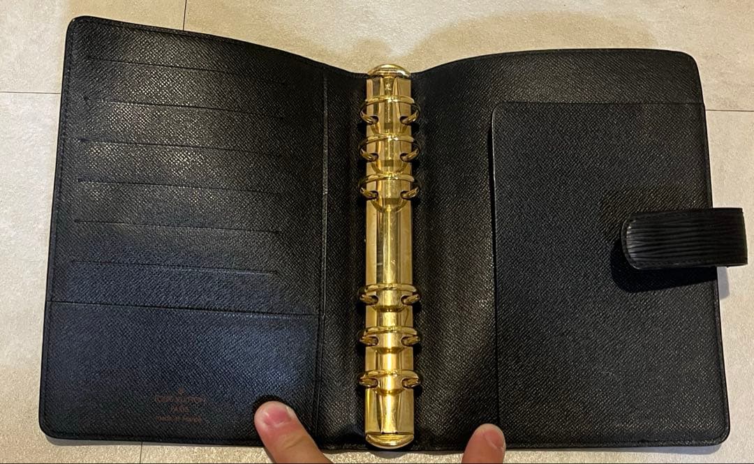 ルイヴィトン　スケジュール帳