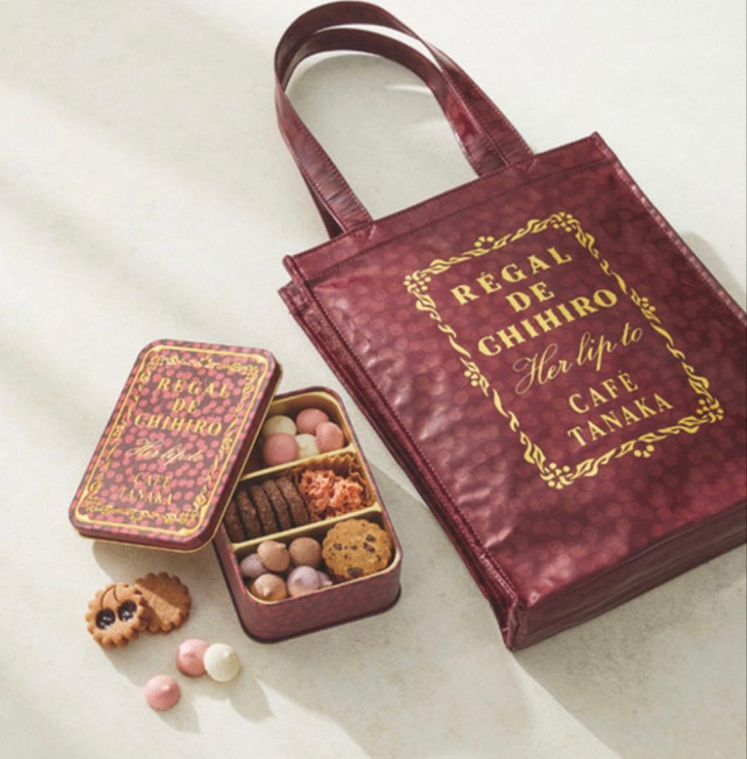 カフェタナカ　クッキー缶　Her lip to ビジュー・ド・ビスキュイサロショ