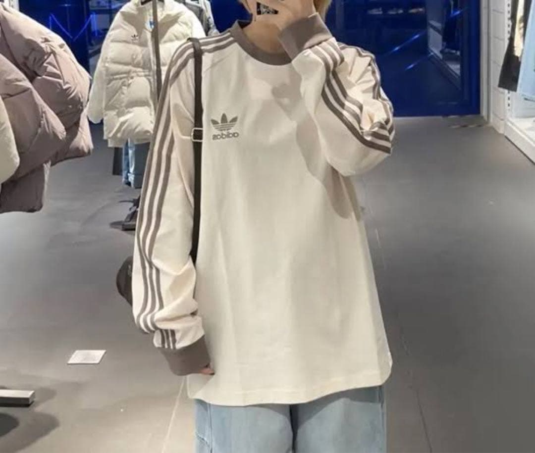 adidas originals スリーストライプス　ロングTシャツ