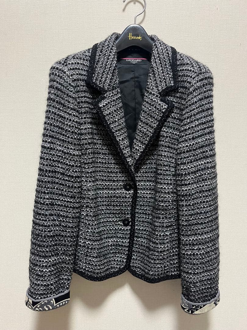 新品同様レオナールツィードジャケット◯L