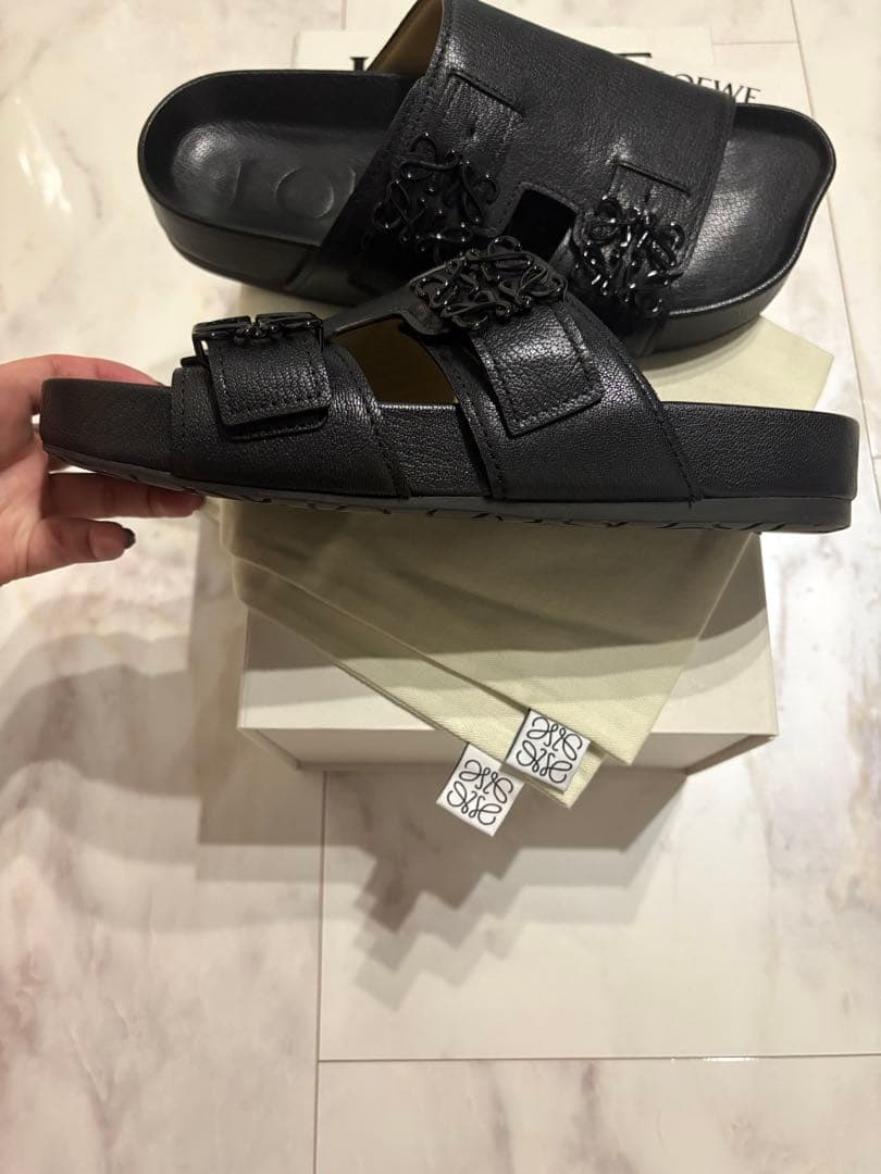 正規品　ロエベ　アナグラム　ユニセックス　サンダル　41 黒　ブラック　本革