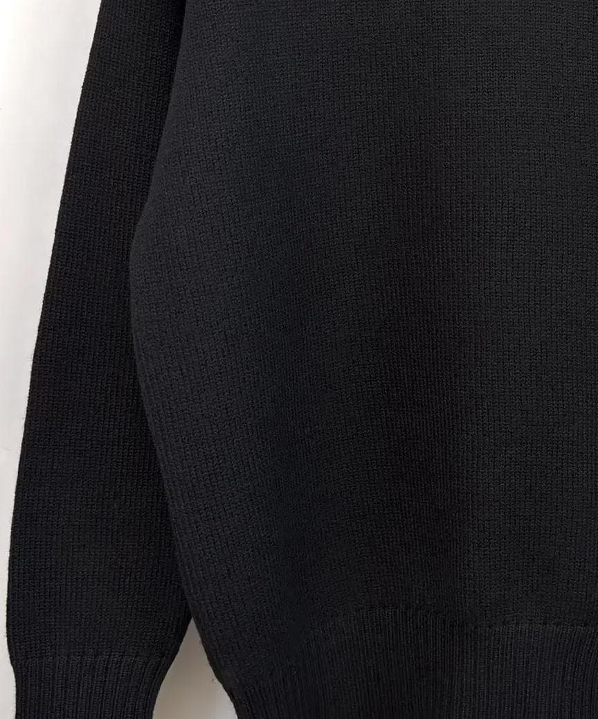 AMI 黒のニットセーター ハートとA刺繍 M 超美品