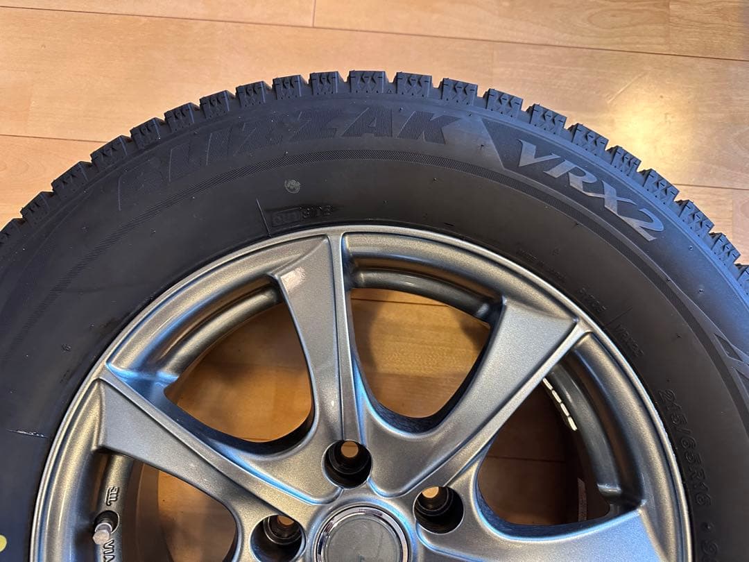 ほぼ新品タイヤ1本（走行距離わずか／パンク時の緊急交換品）