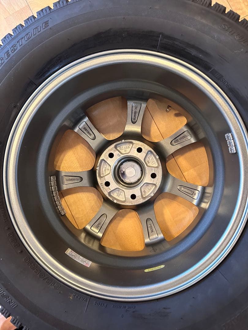 ほぼ新品タイヤ1本（走行距離わずか／パンク時の緊急交換品）