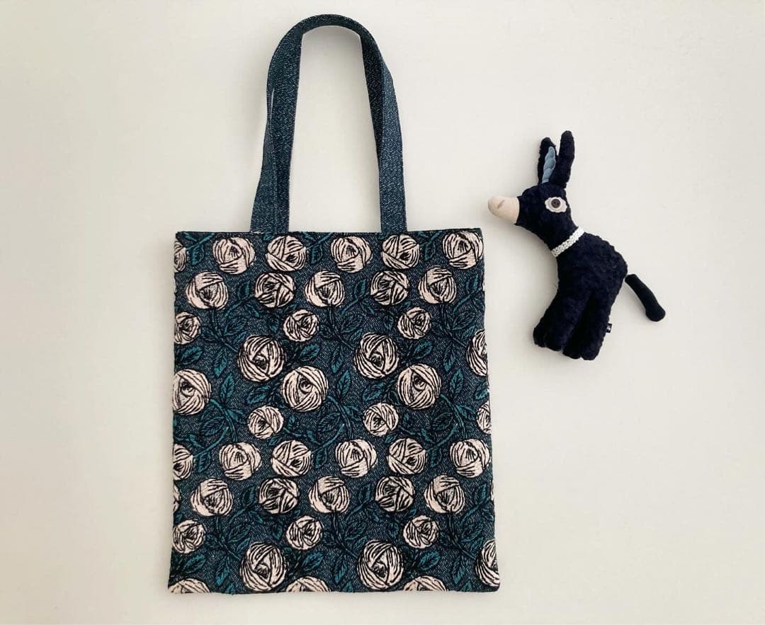 ミナペルホネン rosy トートバッグ