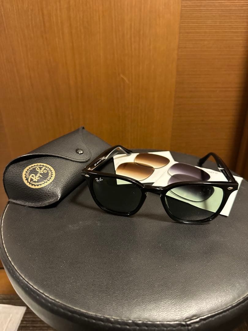 美品レイバンサングラス　RB4258F 交換レンズ付き　アジアンフィット