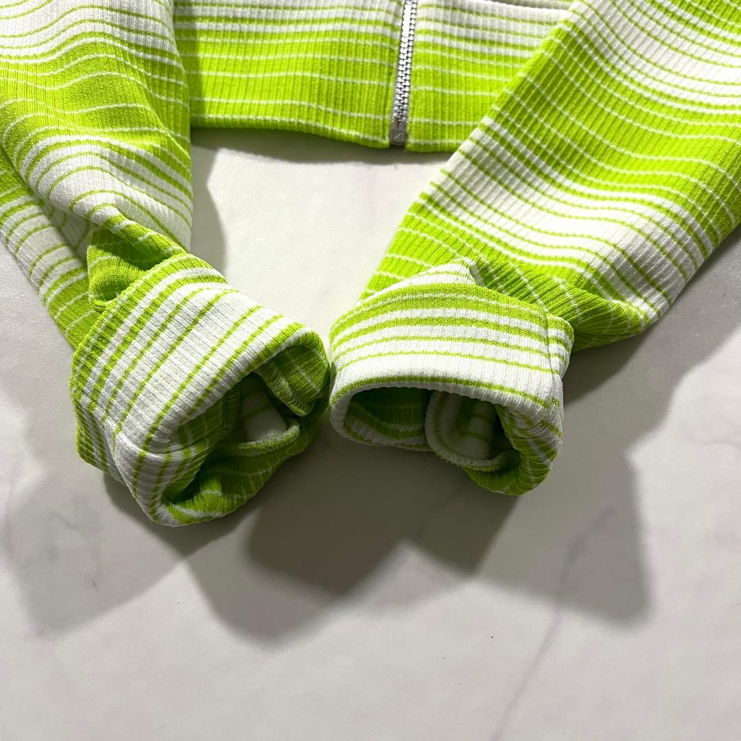 ヴェルサーチ ジャケット ブルゾン グリーン系 短丈 Y2K メデューサ S