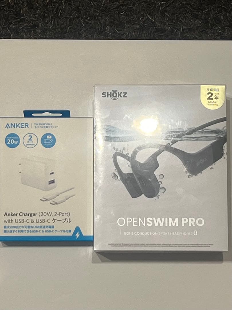 SHOKZ OPEN SWIM PRO 骨伝導イヤホン　充電器セット