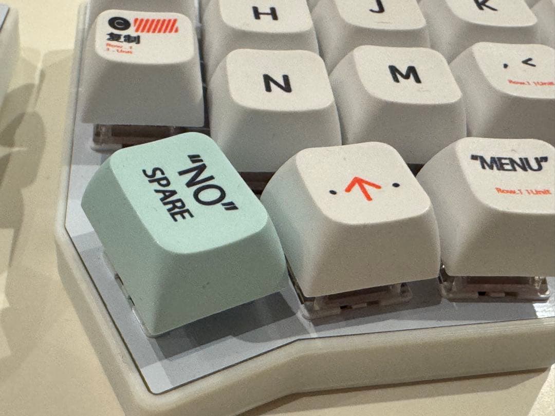 【新品】corne v4 cherry 白　keychron静音リニア　完成品