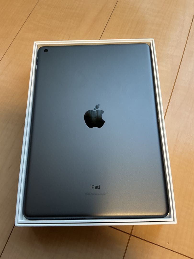 iPad 第8世代 32GB space gray 10.2インチ 本体
