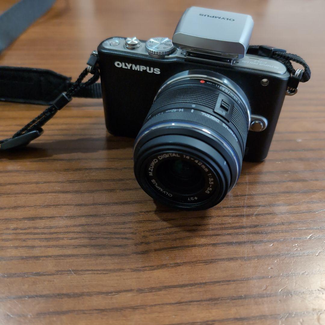 U*s様 Olympos　デジタルカメラ　充電器付き