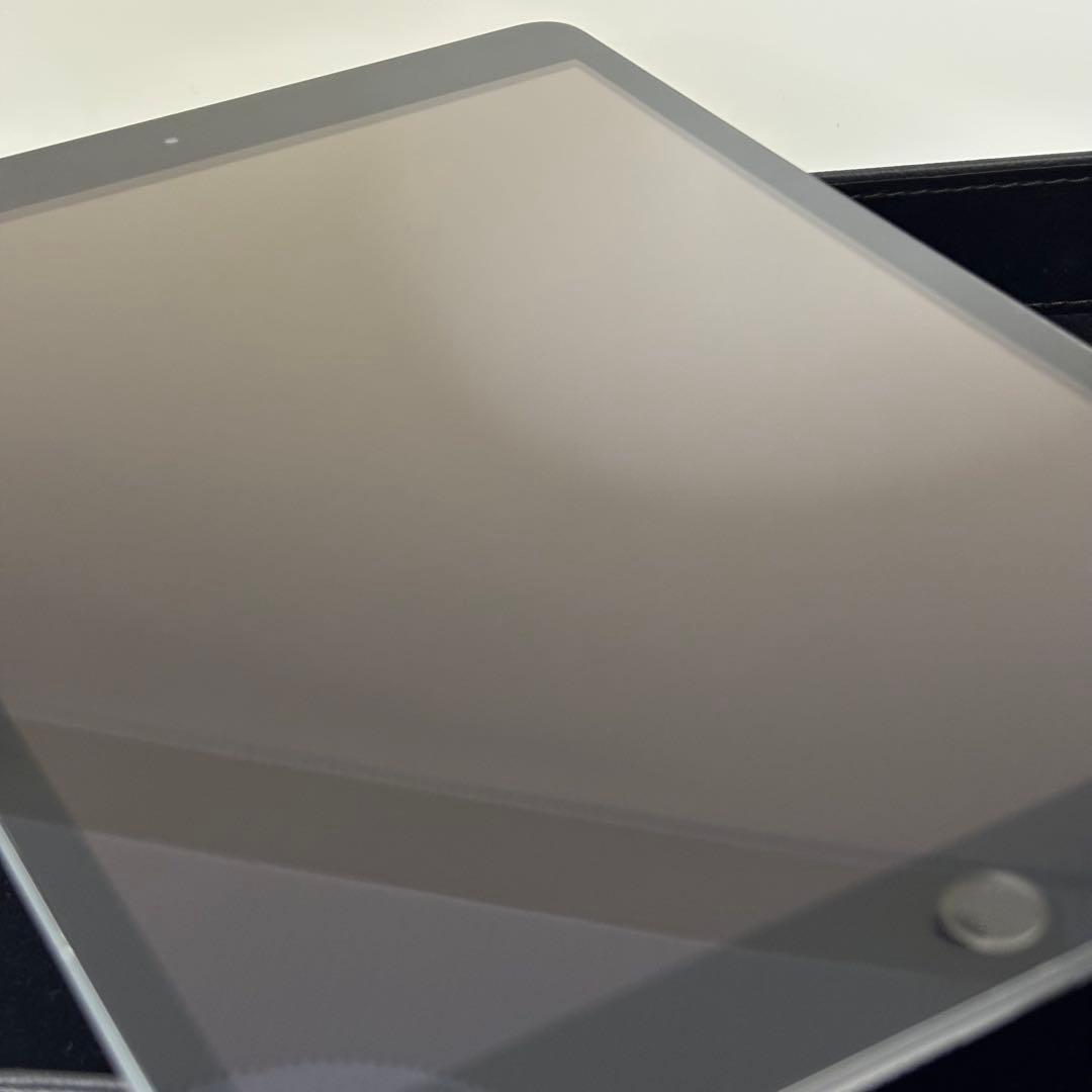 iPad 第8世代 10.2インチ 32GB WiFiモデル MYL92J/A