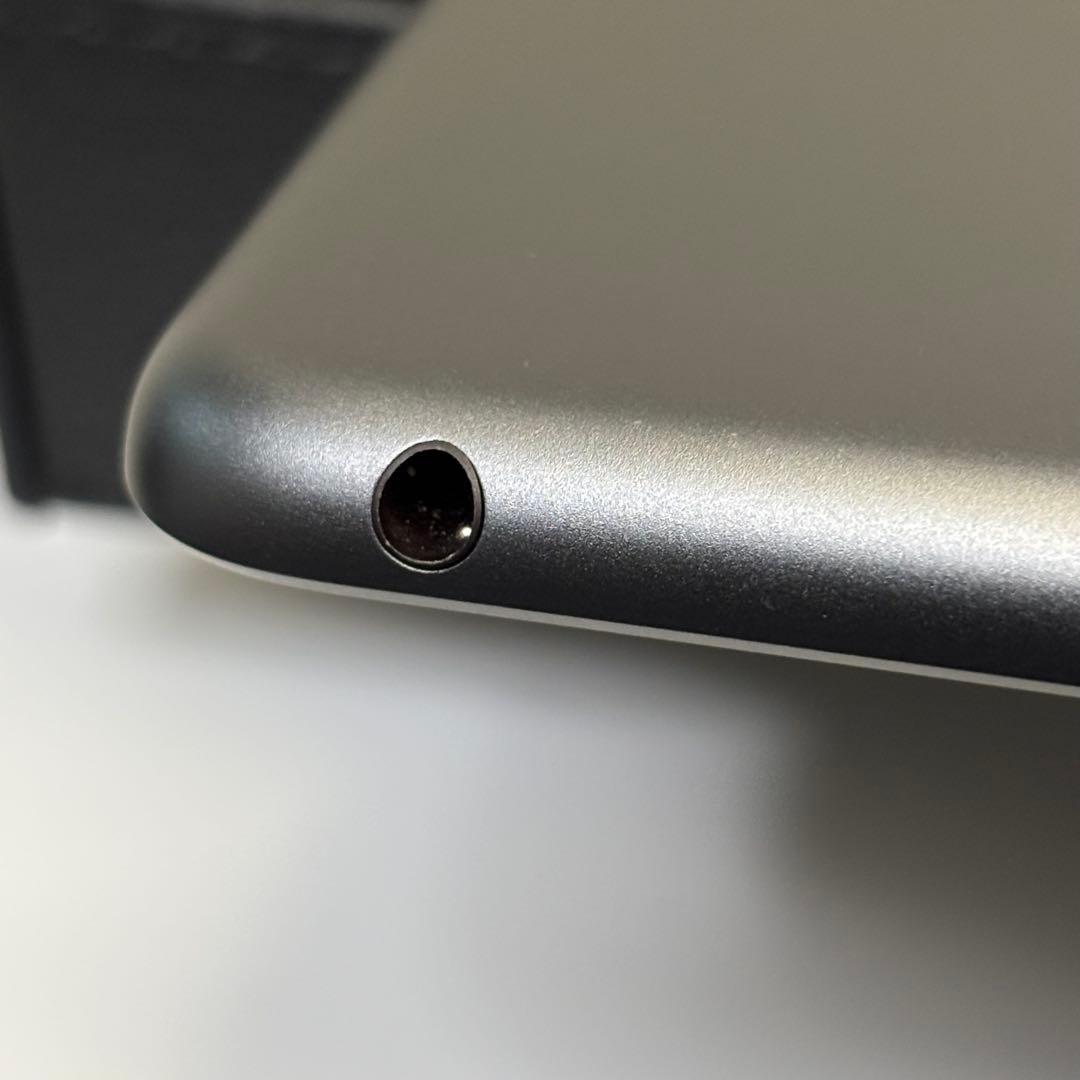 iPad 第8世代 10.2インチ 32GB WiFiモデル MYL92J/A