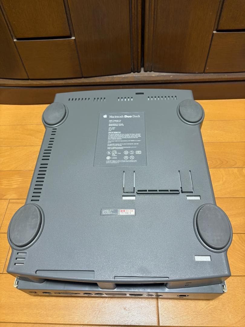 Macデスクトップ Macintosh Duo Dock & Powerbook Duo230