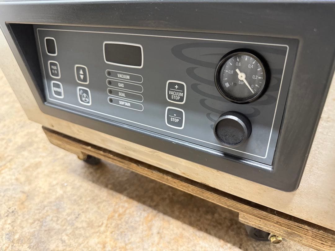 ニチワ　NICHIWA 真空梱包機　２００V　厨房 飲食店　BOXER42XL