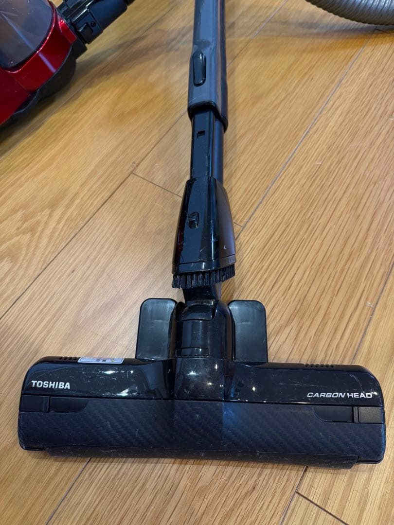 東芝　サイクロン式クリーナー トルネオ VC-C7(R) 掃除機　2023年製