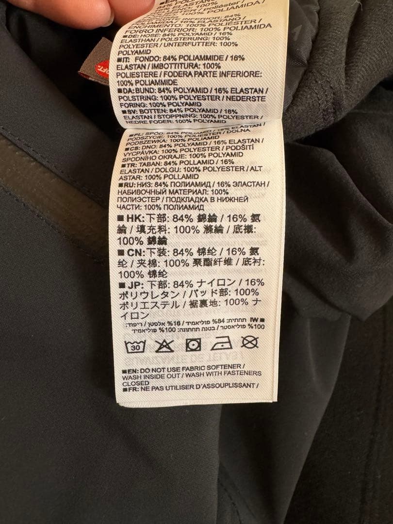 M*u様 【新品未使用】SALOMON スキーウェア　サスペンダーパンツ　メンズ