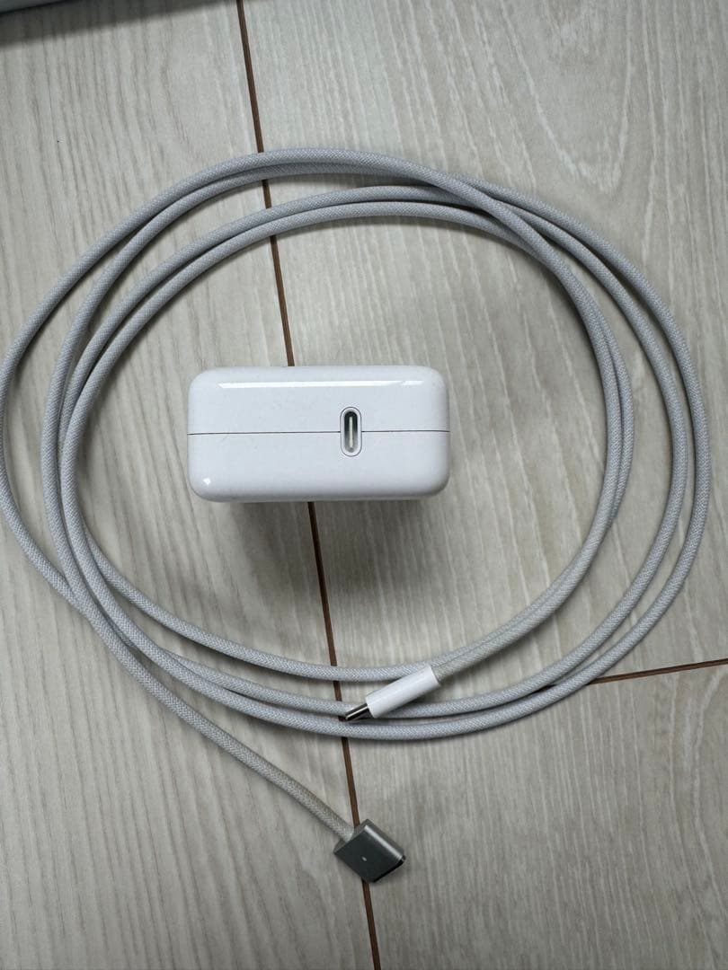 【美品】MacBook Air M2 8GB バッテリー90% 送料無料