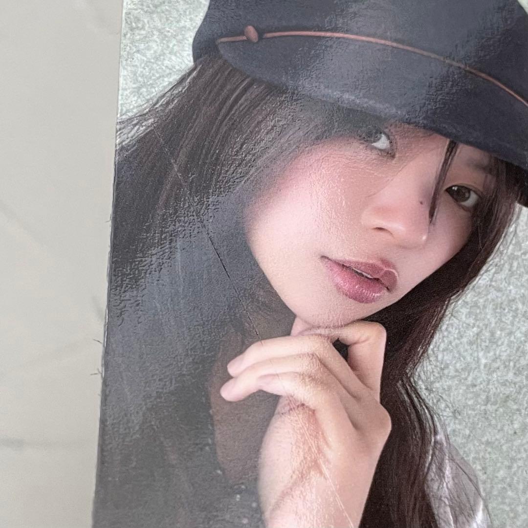 ILLIT モカ bomb target トレカ