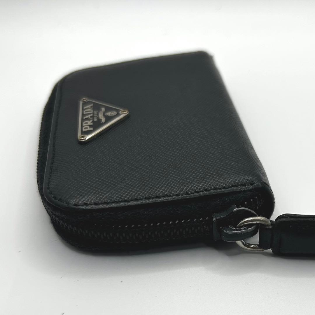PRADA プラダ　キーケース　ラウンドジップ　サフィアーノレザー　ブラック