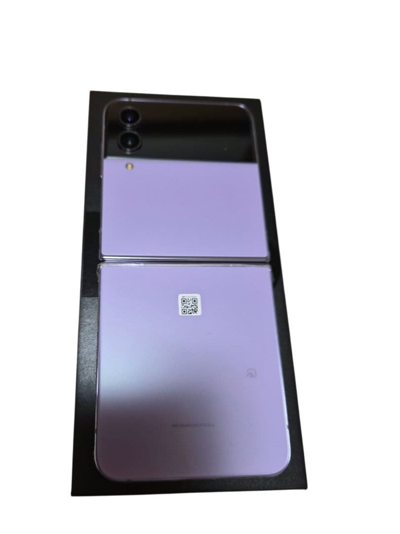 彩です。 Galaxy Z Flip4 ボラパープル 【超美品】
