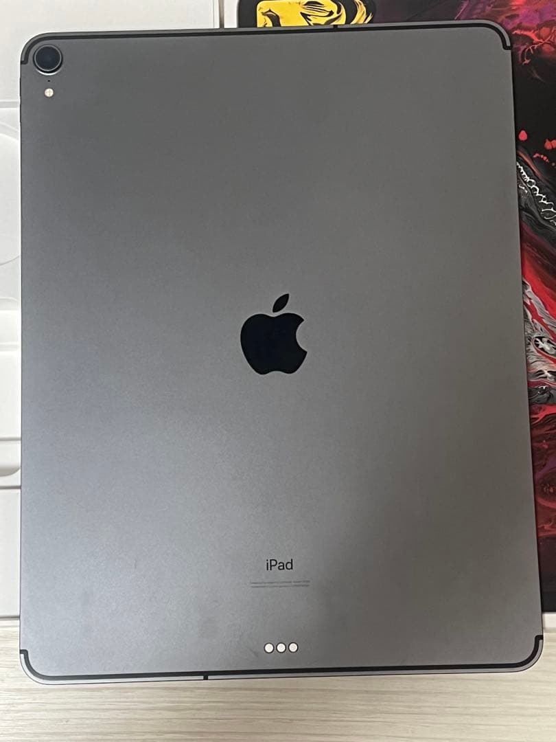美品　iPad Pro 12.9インチ　1TB セルラー　スペースグレー