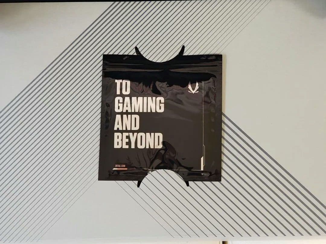 ほぼ新品 geforce RTX 5080 ZOTAC SOLID OC 16G