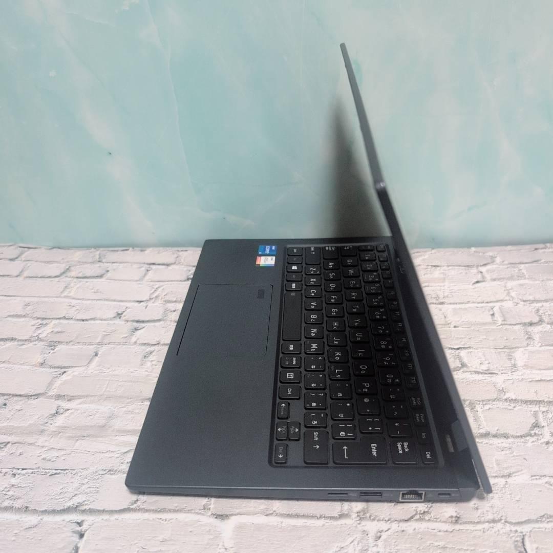 良品★Dynabook/11世代/薄型軽量/888g/8GB/Win11
