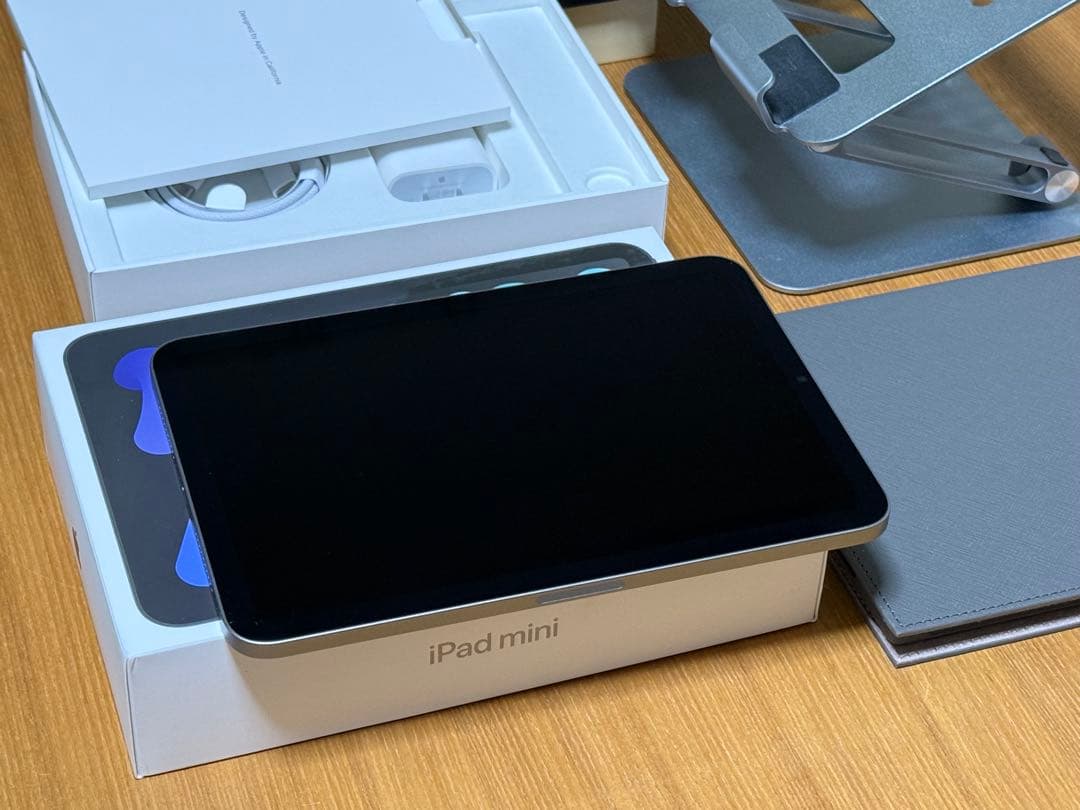 保証付美品　iPad mini 第7世代 A17Pro 128GB 付属多数！