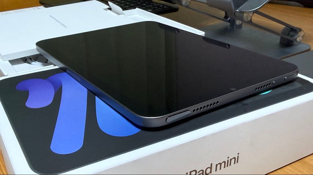 保証付美品　iPad mini 第7世代 A17Pro 128GB 付属多数！