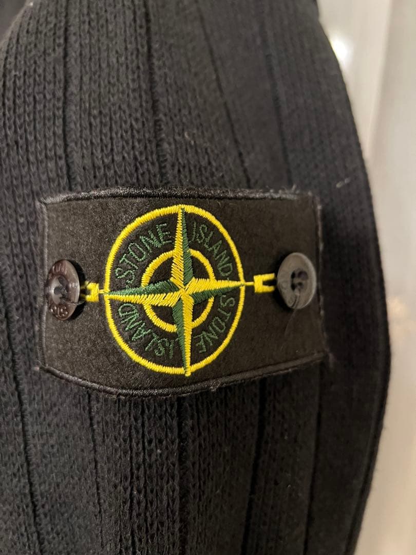 STONE  クルーネック　ブラック　黒　ニット