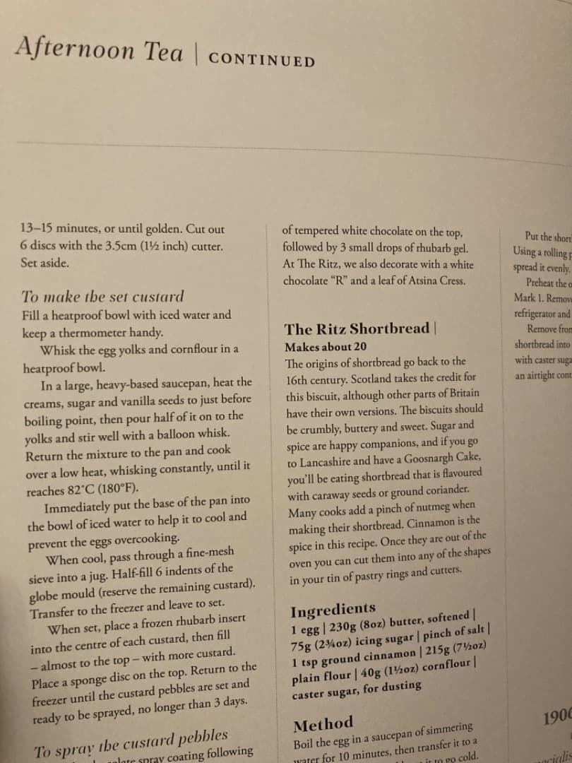 極美品 希少 Ritz London Cookbook