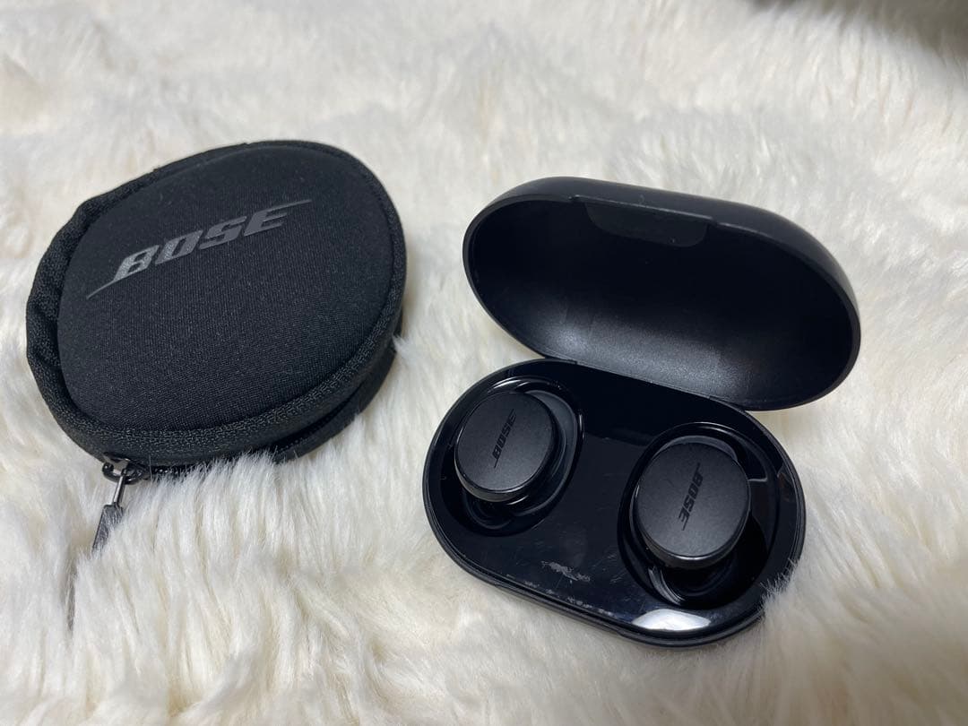 極美品　Bose QuietComfort Earbuds ワイヤレスイヤホン