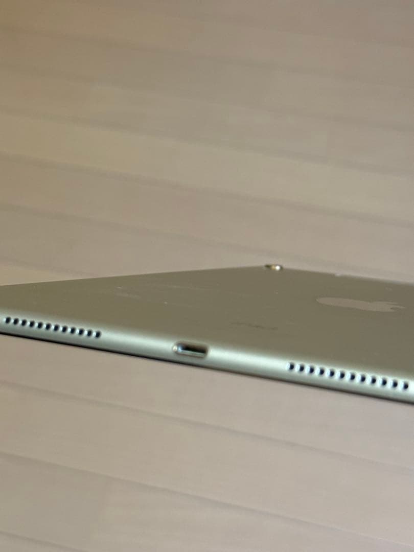 Apple iPad Pro (9.7インチ) ゴールド
