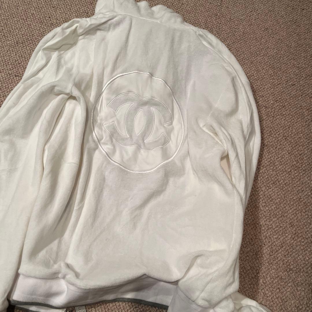 Chanel ホワイト フルジップパーカー42