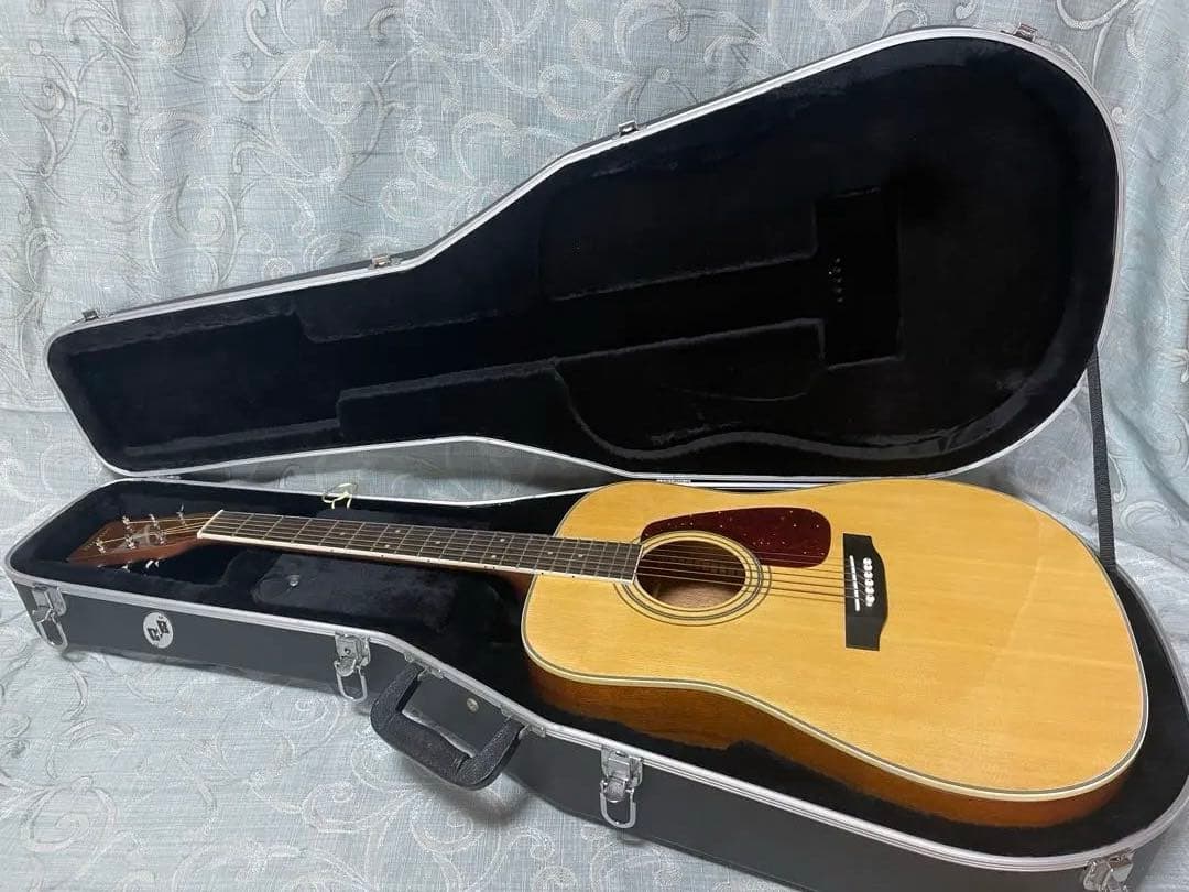 アコースティックギター ハードケース、チューナー付き