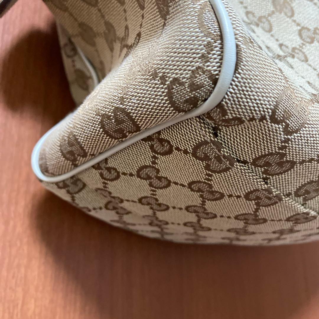 グッチ　ハンドバッグ　GG