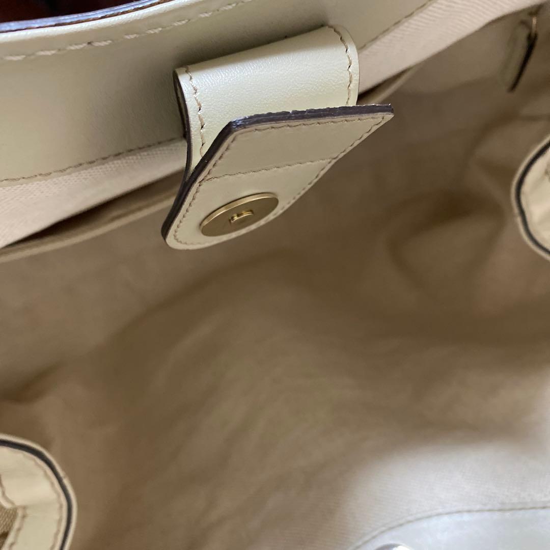 グッチ　ハンドバッグ　GG