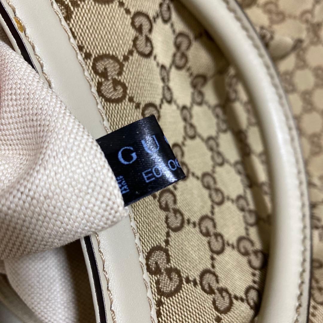 グッチ　ハンドバッグ　GG