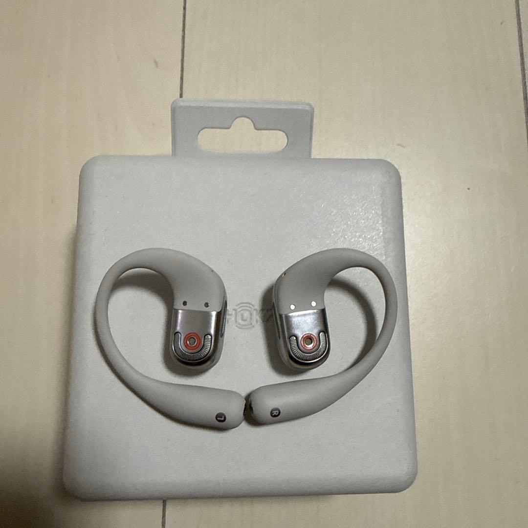 SHOKZ 骨伝導イヤホン ホワイト　オープンフィット2＋