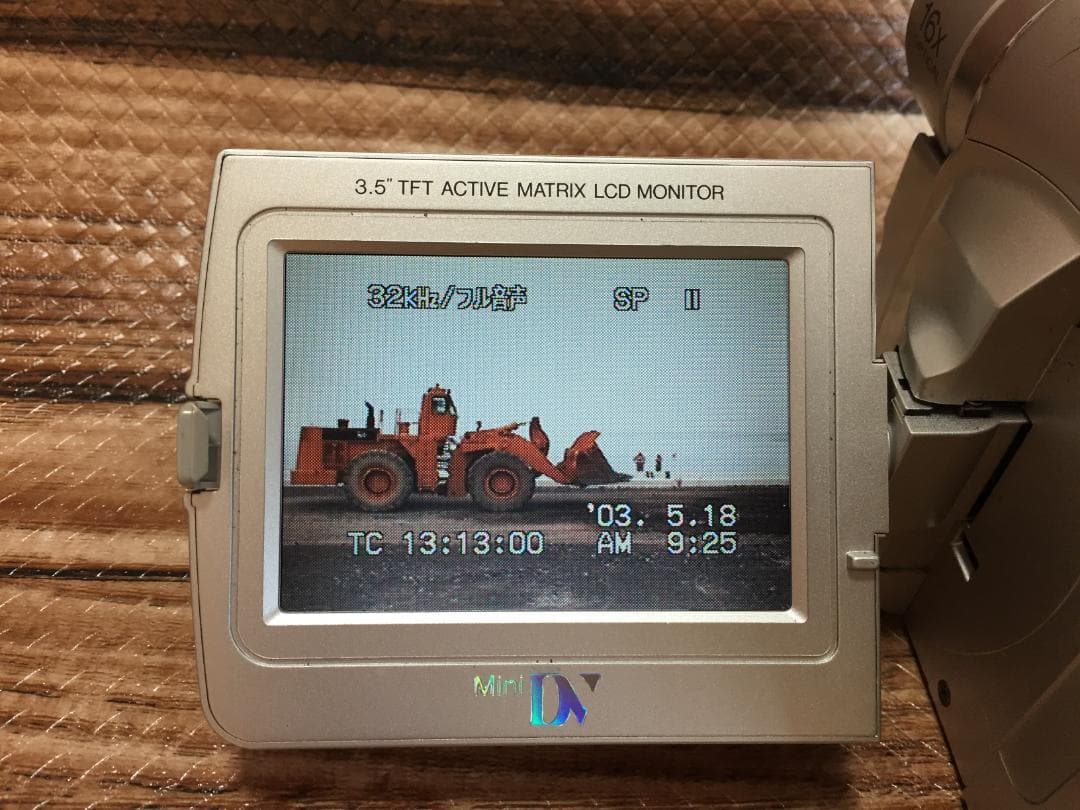 再生ダビングOK　Victor　GR-DVA1　付属品あり　液晶綺麗・大画面