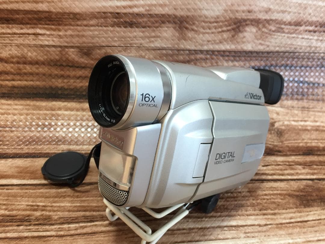 再生ダビングOK　Victor　GR-DVA1　付属品あり　液晶綺麗・大画面