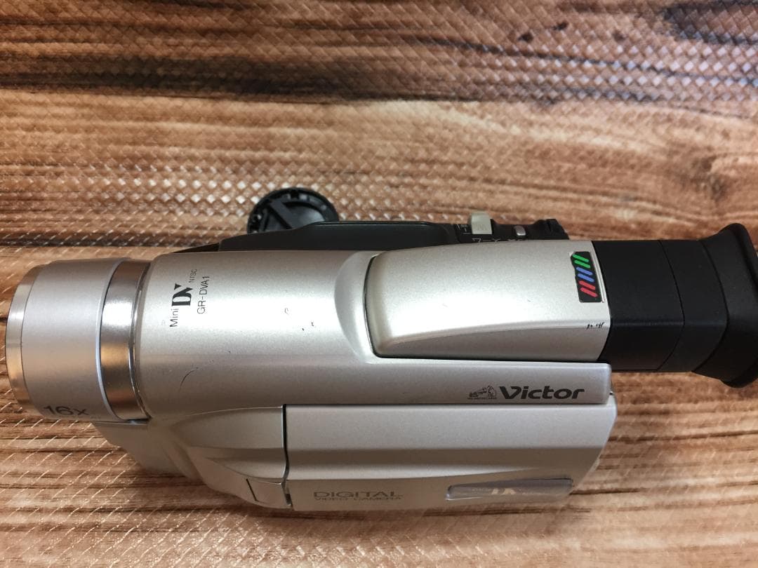 再生ダビングOK　Victor　GR-DVA1　付属品あり　液晶綺麗・大画面