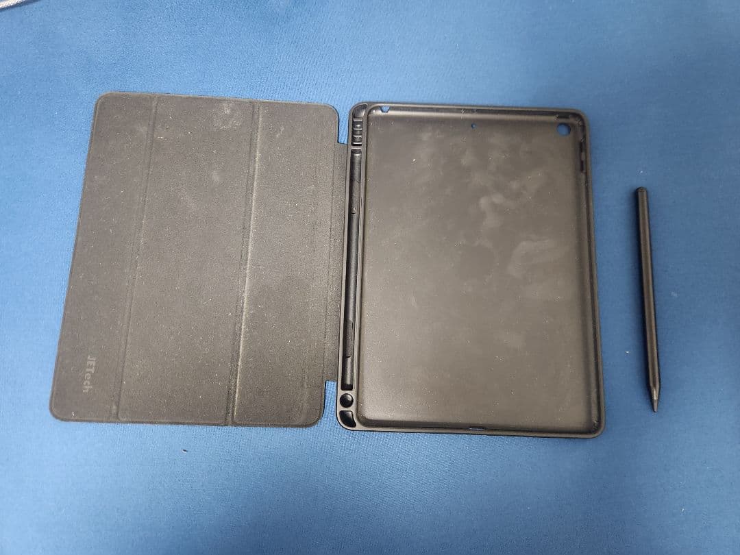 iPad Pro 9.7 256GB シルバー ペン キーボード