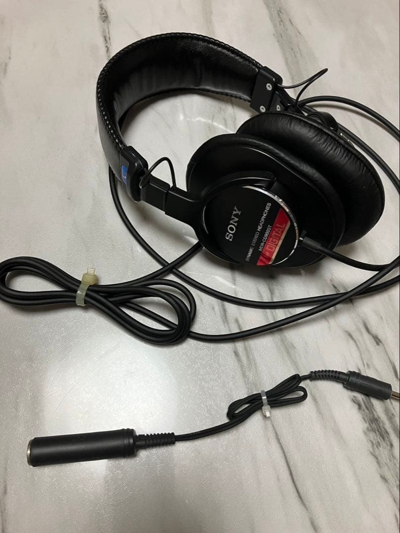 SONY ソニー　MDR-CD900ST 密閉型　スタジオモニター　ヘッドホン