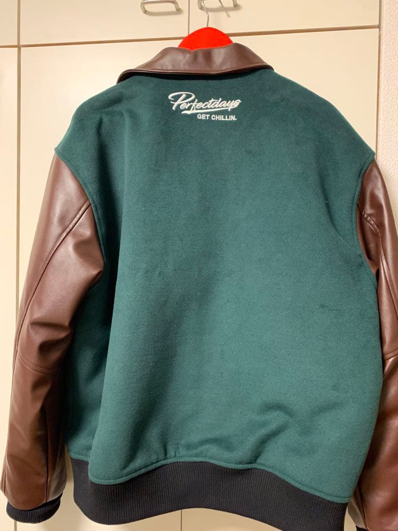 【CHILLIN'】LIVE2 CHILL スタジアムジャケット　グリーン