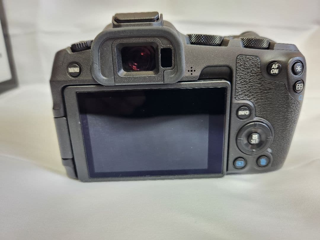 デジタルカメラ canon EOS R8